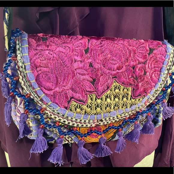 Handmade in India Crossbody Banjara Purse Hancbag - Picture 4 of 14